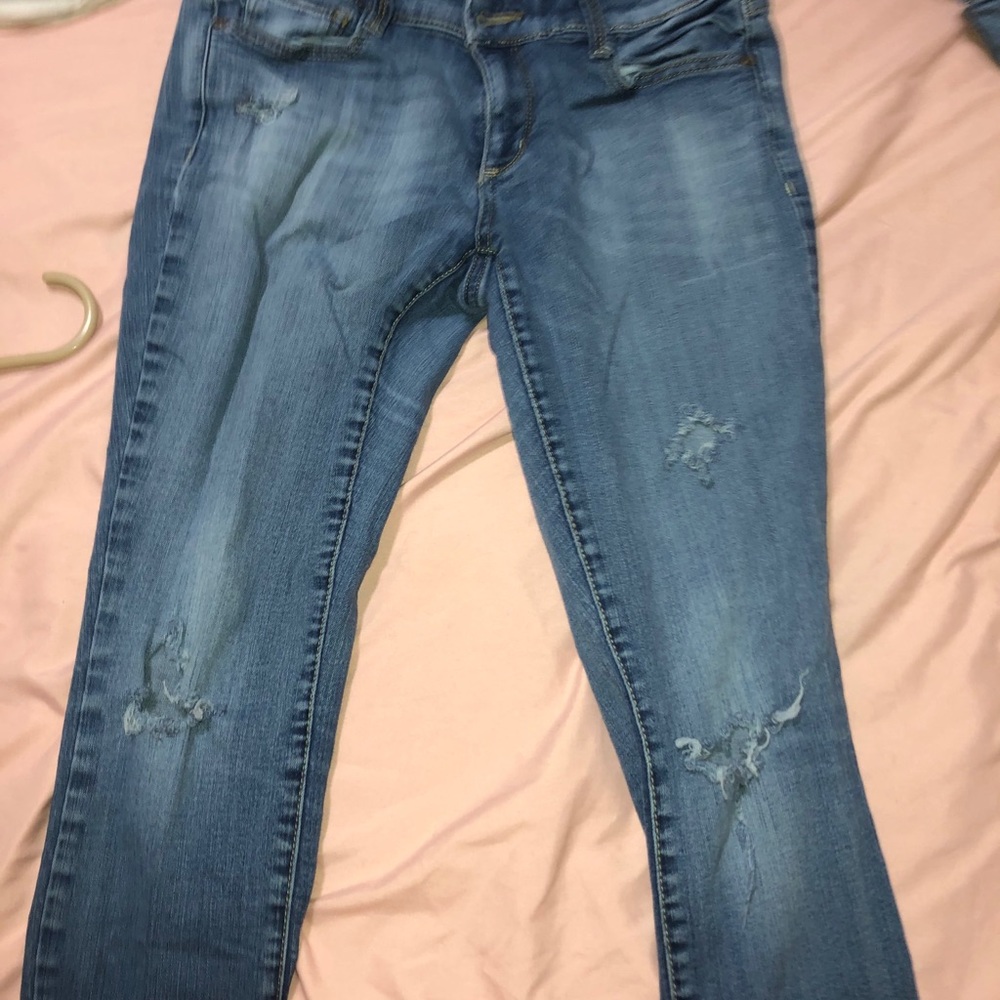 skinny jeans- ripped